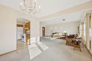 942 Sherwood Rd, La Grange Park, IL 60526 - Photo 9