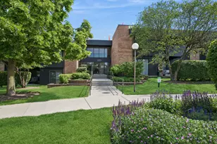 1325 N Sterling Ave, Palatine, IL 60067 - Photo 1