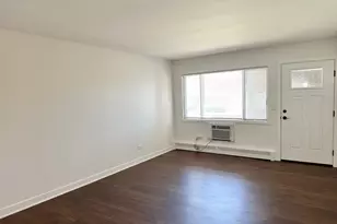 222 S Tryon St, Woodstock, IL 60098 - Photo 11