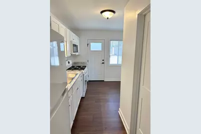 222 S Tryon Street #2, Woodstock, IL 60098 - Photo 3