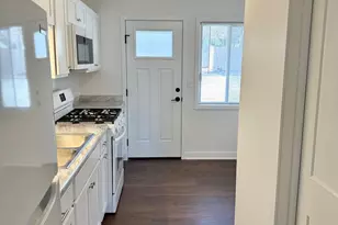 222 S Tryon St, Woodstock, IL 60098 - Photo 3