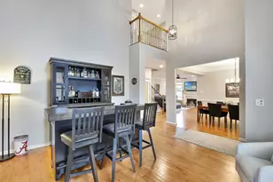 35 Red Tail Dr, Hawthorn Woods, IL 60047 - Photo 5