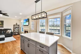 35 Red Tail Dr, Hawthorn Woods, IL 60047 - Photo 15