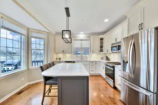 35 Red Tail Dr, Hawthorn Woods, IL 60047 - Photo 13