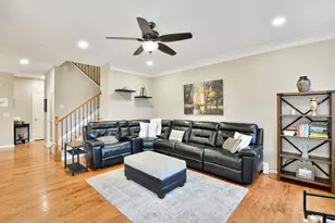 35 Red Tail Dr, Hawthorn Woods, IL 60047 - Photo 11