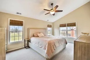 35 Red Tail Dr, Hawthorn Woods, IL 60047 - Photo 17