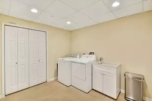 35 Red Tail Dr, Hawthorn Woods, IL 60047 - Photo 33