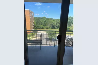 6807 N Milwaukee Avenue #510, Niles, IL 60714 - Photo 5