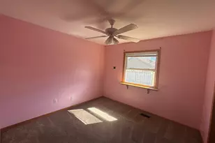 215 Fernwood Rd, Montgomery, IL 60538 - Photo 9