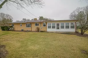 1854 N Weller Dr, Mount Morris, IL 61054 - Photo 33