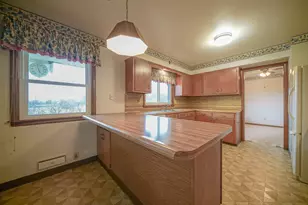 1854 N Weller Dr, Mount Morris, IL 61054 - Photo 7