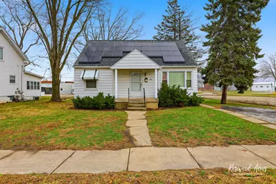 905 N Everett Street, Streator, IL 61364 - Photo 1