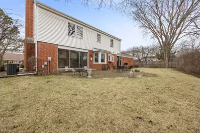 1031 Indian Road, Glenview, IL 60025 - Photo 29