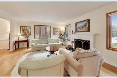 6621 N Keating Avenue, Lincolnwood, IL 60712 - Photo 3