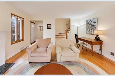 6621 N Keating Avenue, Lincolnwood, IL 60712 - Photo 5