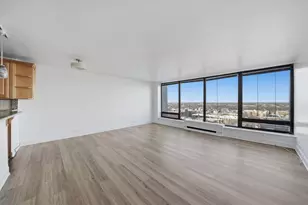 5445 N Sheridan Rd, Chicago, IL 60640 - Photo 3