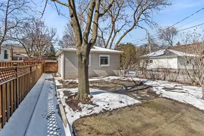 538 Wesley Avenue, Evanston, IL 60202 - Photo 3