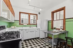 538 Wesley Ave, Evanston, IL 60202 - Photo 11