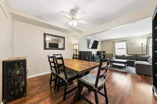 1813 Lancashire Ct, Schaumburg, IL 60194 - Photo 7