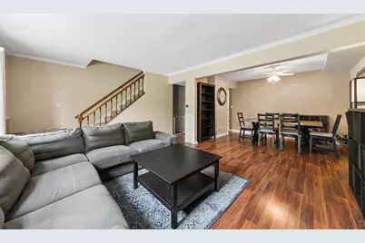1813 Lancashire Court, Schaumburg, IL 60194 - Photo 5