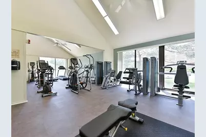 1615 E Central Road #111B, Arlington Heights, IL 60005 - Photo 3