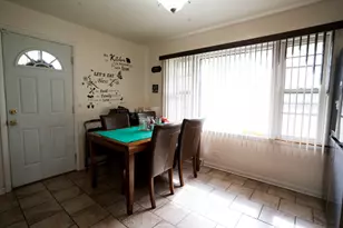 3009 Longfellow Ave, Hazel Crest, IL 60429 - Photo 3