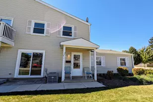 334 Marcia Ct, Bartlett, IL 60103 - Photo 1