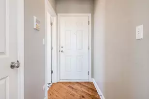 4749 W Roscoe St, Chicago, IL 60641 - Photo 13