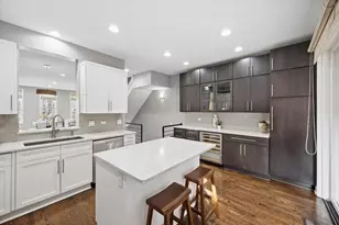 1229 W Madison St, Chicago, IL 60607 - Photo 11