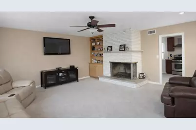 2204 Edgewood Road, Waukegan, IL 60087 - Photo 3