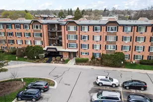 1116 S New Wilke Rd, Arlington Heights, IL 60005 - Photo 1