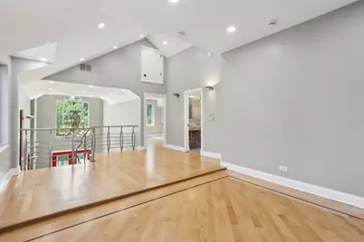 6857 N Knox Avenue, Lincolnwood, IL 60712 - Photo 25