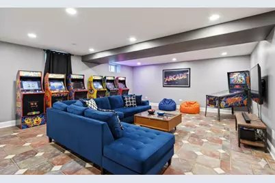 6857 N Knox Avenue, Lincolnwood, IL 60712 - Photo 49