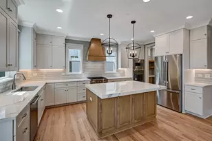 256 Coe Rd, Clarendon Hills, IL 60514 - Photo 15