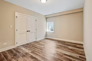 256 Coe Rd, Clarendon Hills, IL 60514 - Photo 37