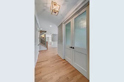 256 Coe Road, Clarendon Hills, IL 60514 - Photo 7