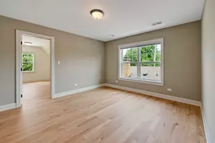 256 Coe Rd, Clarendon Hills, IL 60514 - Photo 29