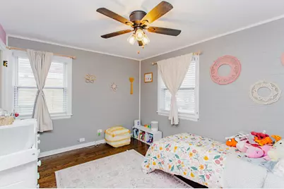 9023 Marmora Avenue, Morton Grove, IL 60053 - Photo 11