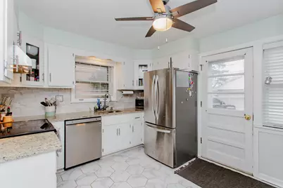 9023 Marmora Avenue, Morton Grove, IL 60053 - Photo 7