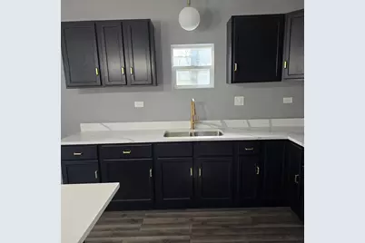 [Address not provided], Chicago, IL 60617 - Photo 7