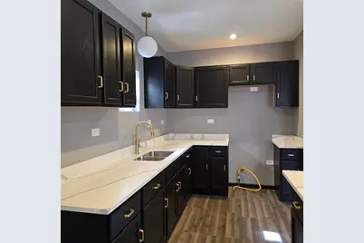 [Address not provided], Chicago, IL 60617 - Photo 5