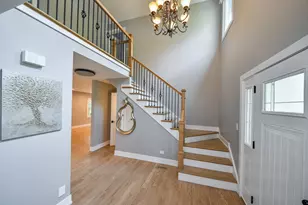 35 Americana Ct, Roselle, IL 60172 - Photo 3