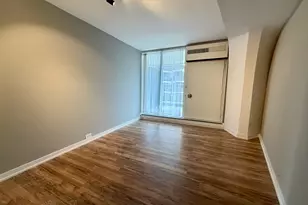 [Address not provided], Chicago, IL 60654 - Photo 9