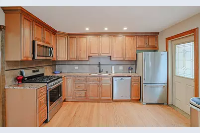 9714 Kedvale Avenue, Skokie, IL 60076 - Photo 9