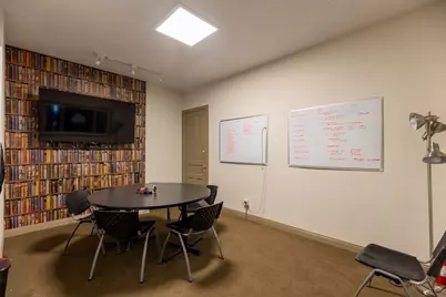 827 N Milwaukee Avenue, Chicago, IL 60642 - Photo 11