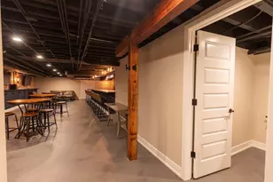 827 N Milwaukee Ave, Chicago, IL 60642 - Photo 17