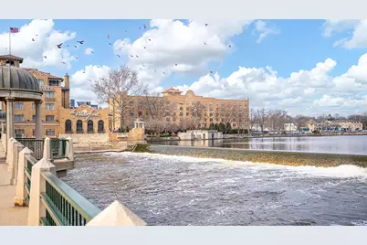 440 Lakeshore Court, Saint Charles, IL 60174 - Photo 43