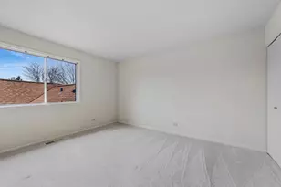 1480 Fairfax Ln, Buffalo Grove, IL 60089 - Photo 17