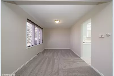 16W700 Fern Street, Willowbrook, IL 60527 - Photo 5
