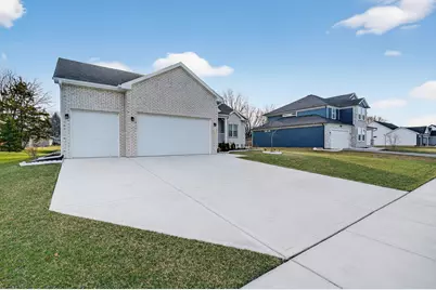 20929 Lakewoods Lane, Shorewood, IL 60404 - Photo 3